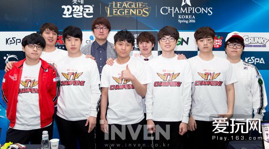 而在最新一 而在最新一